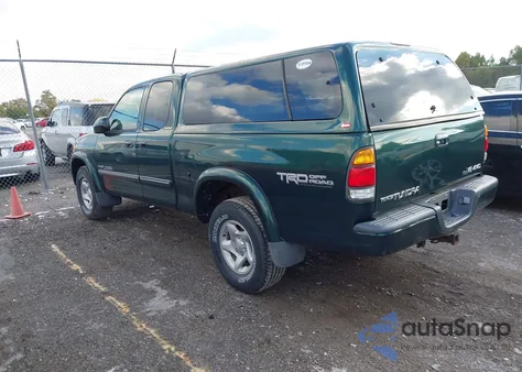 2003 Toyota Tundra Ltd V8 z USA, uszkodzony, nr VIN 5TBBT48123S347344